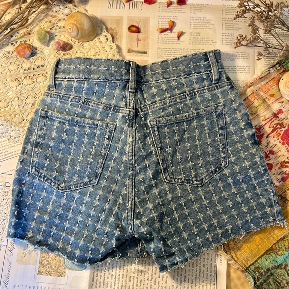 Pacsun distressed denim shorts - Picture 2 of 4